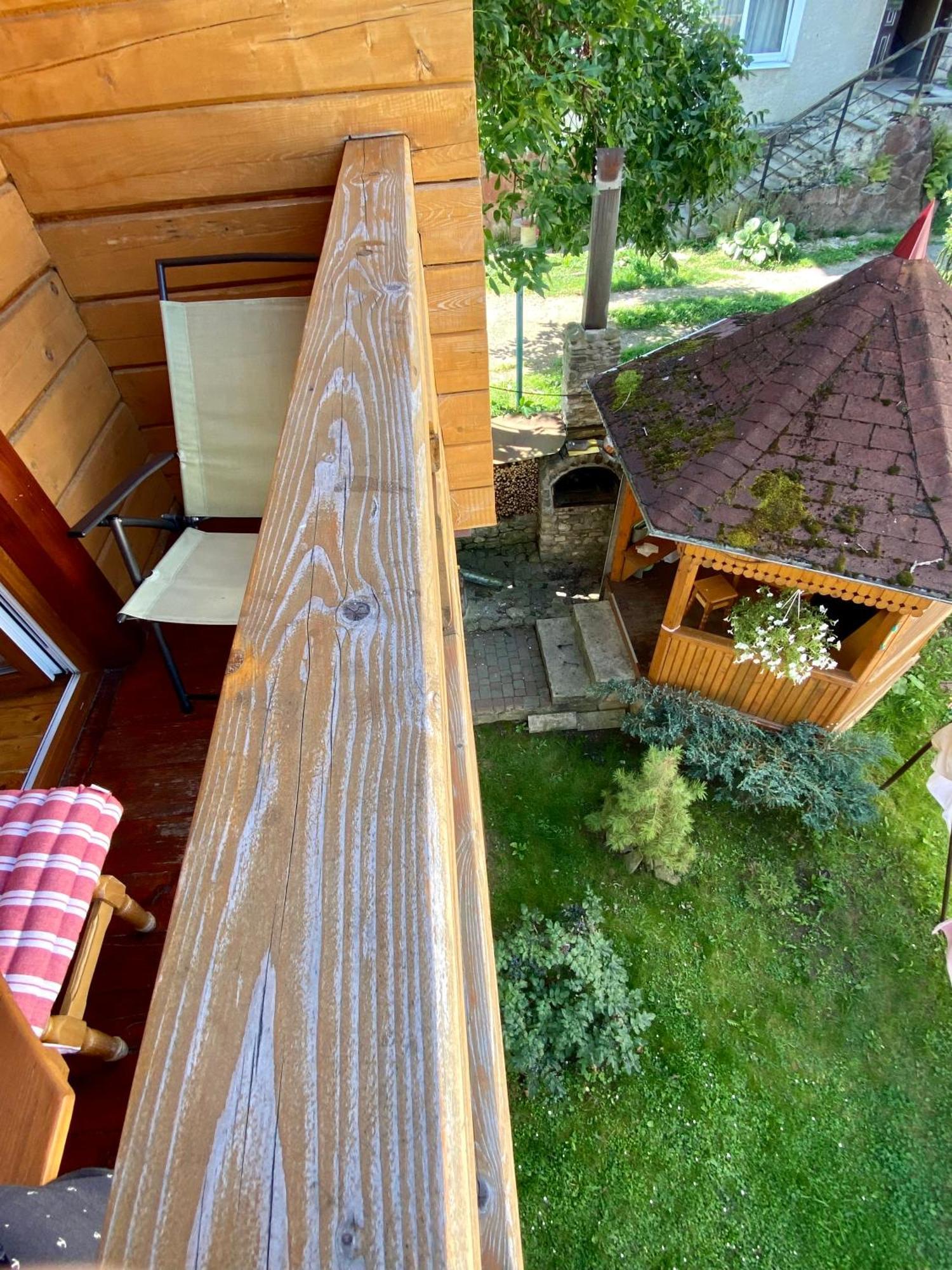 Zyma_Lito Guest House Yaremche Exterior foto